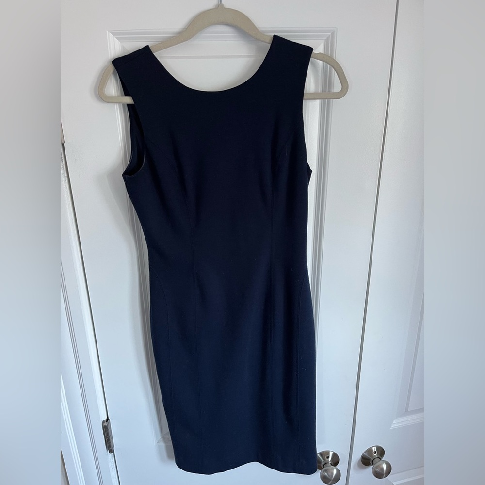 Banana Republic; Size 2, navy blue